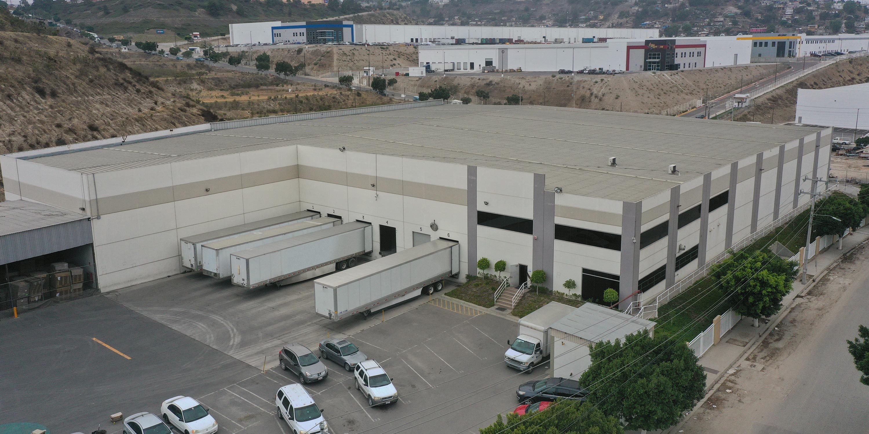 LUZ IV– ATISA industrial building